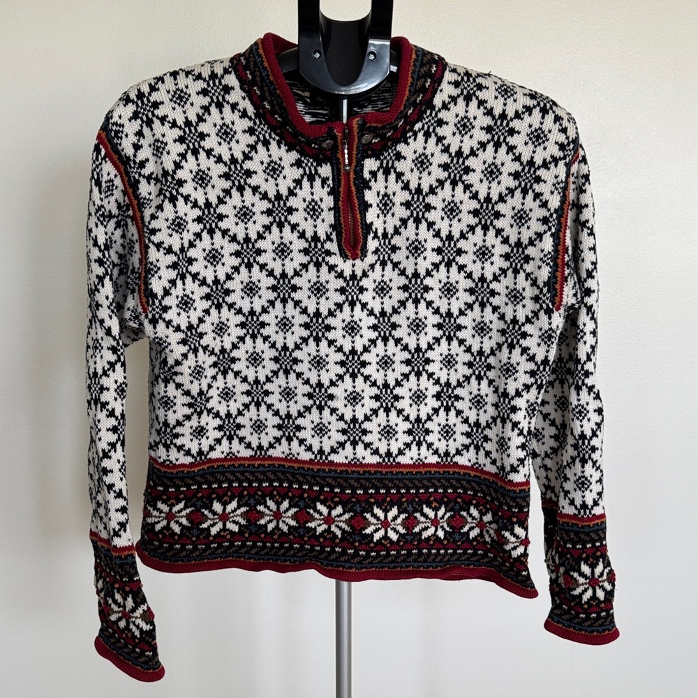 Icelandic Design Black & White Nordic Pattern Half-Zip Sweater with Red Trim M